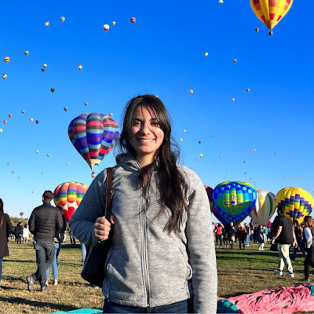 Meet your Posher, Rocio